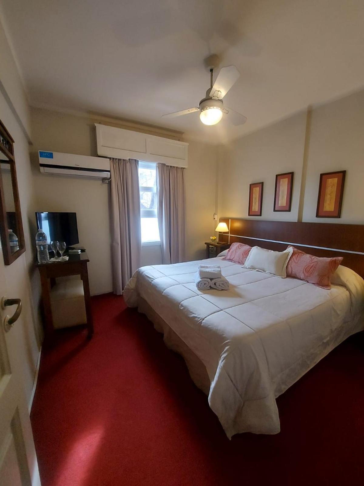 Hotel Ariosto Мендоса Екстериор снимка