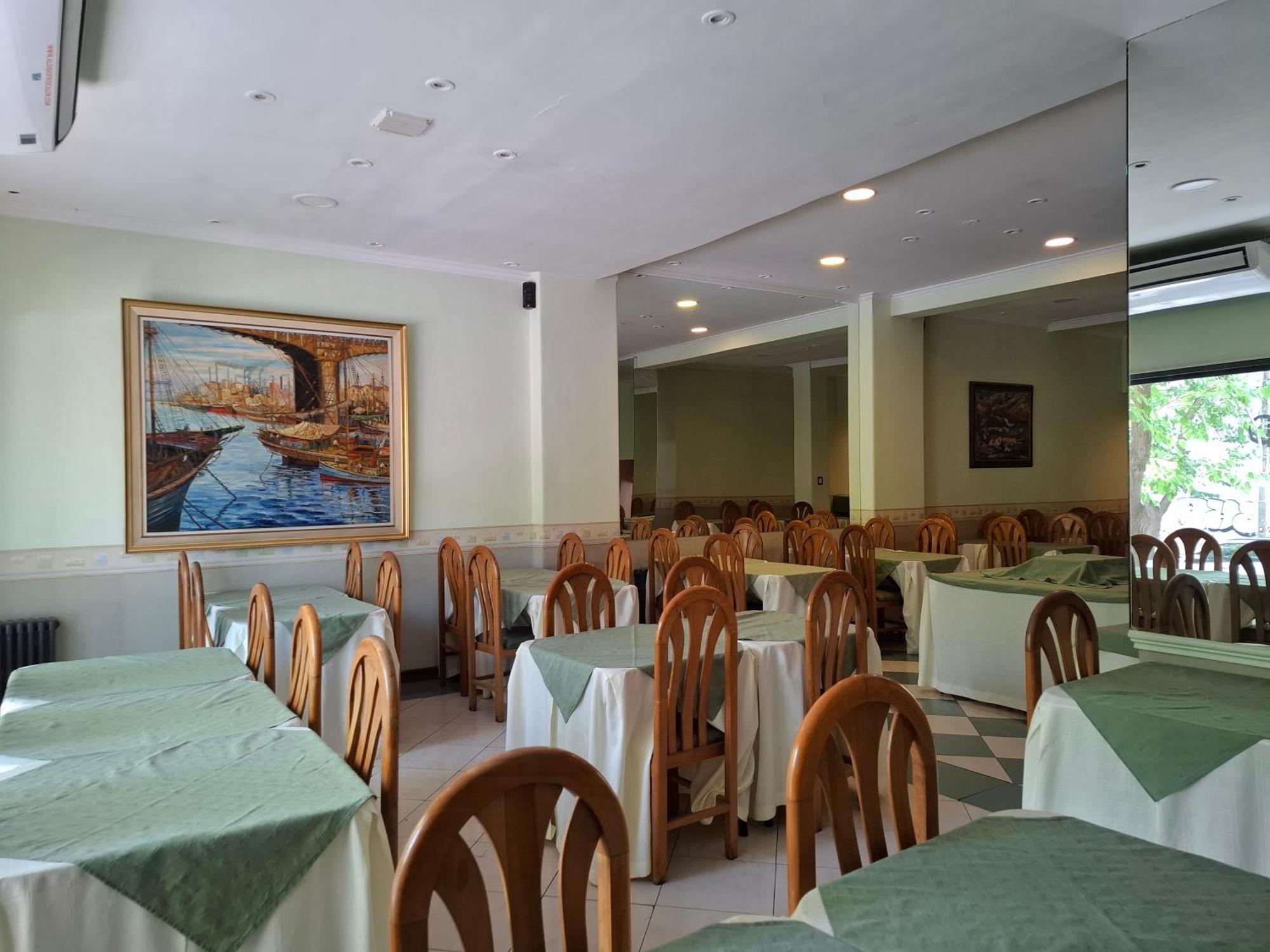 Hotel Ariosto Мендоса Екстериор снимка