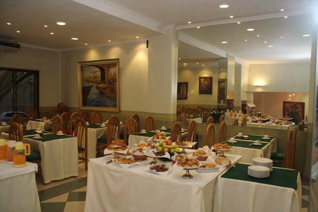 Hotel Ariosto Мендоса Екстериор снимка