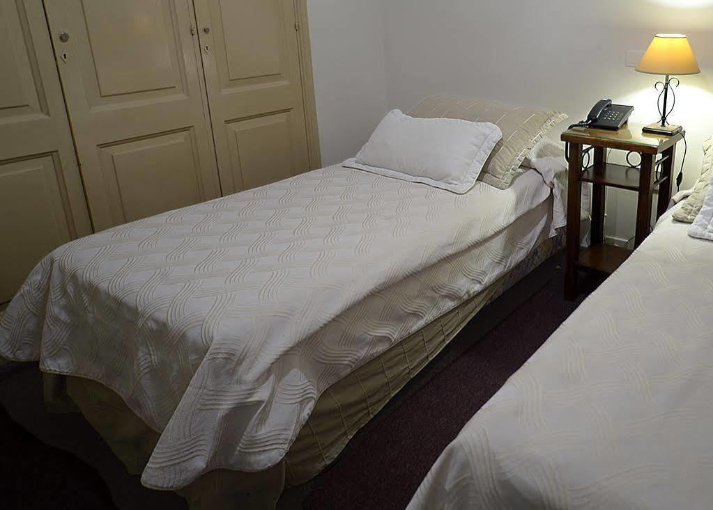 Hotel Ariosto Мендоса Екстериор снимка
